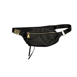 Aimee Kestenberg Women's Black Adjustable Waist Belt Travel Purse Bag Black